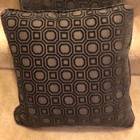 Brand new couch pillows - pair - Picture 2 of 2